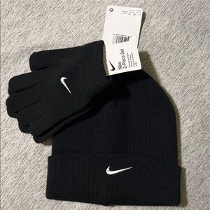 Nike Black Beanie and Gloves with White Logo (2-piece set) Kids